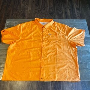 Columbia performance fishing gear shirt